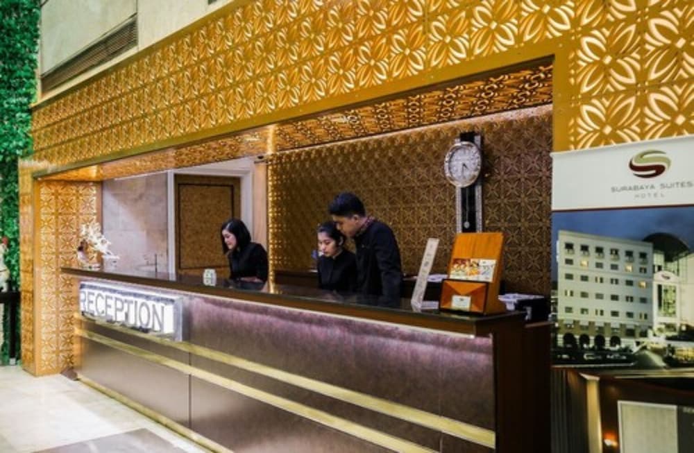 수라바야 스위트 호텔 아르치펠라고 제공 리셉션 사진 3
