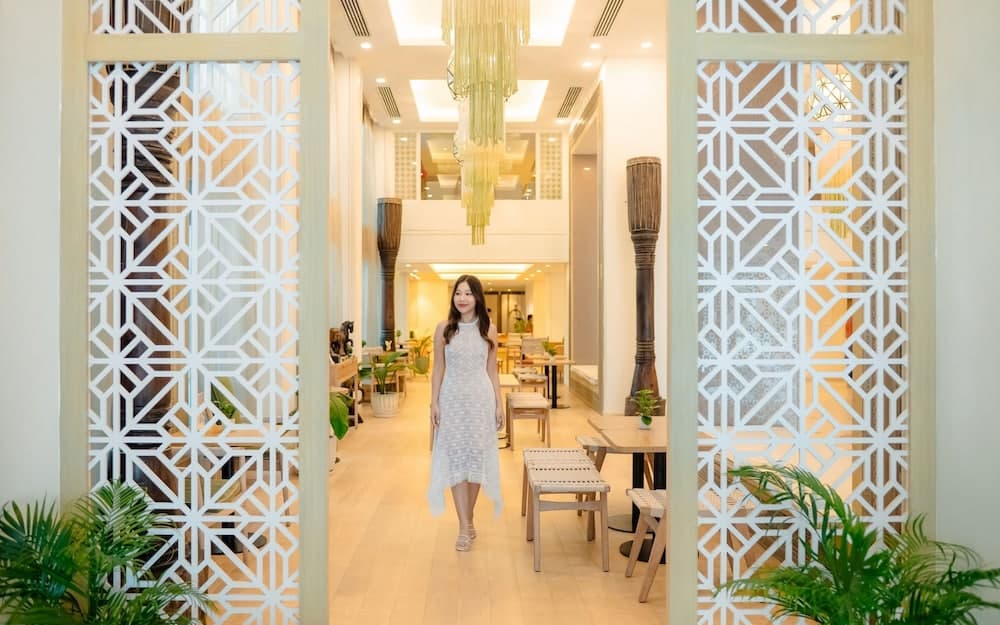 Dusit Princess Chiang Mai, Lobby sitting area, photo 3