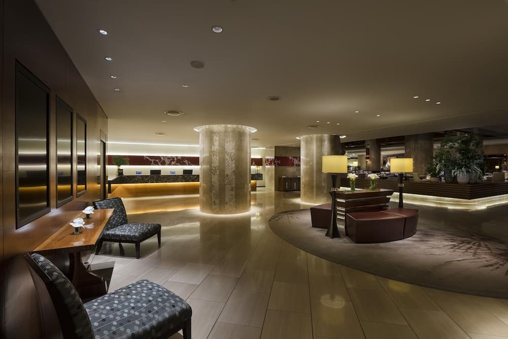 Hilton Tokyo, Reception, photo 2