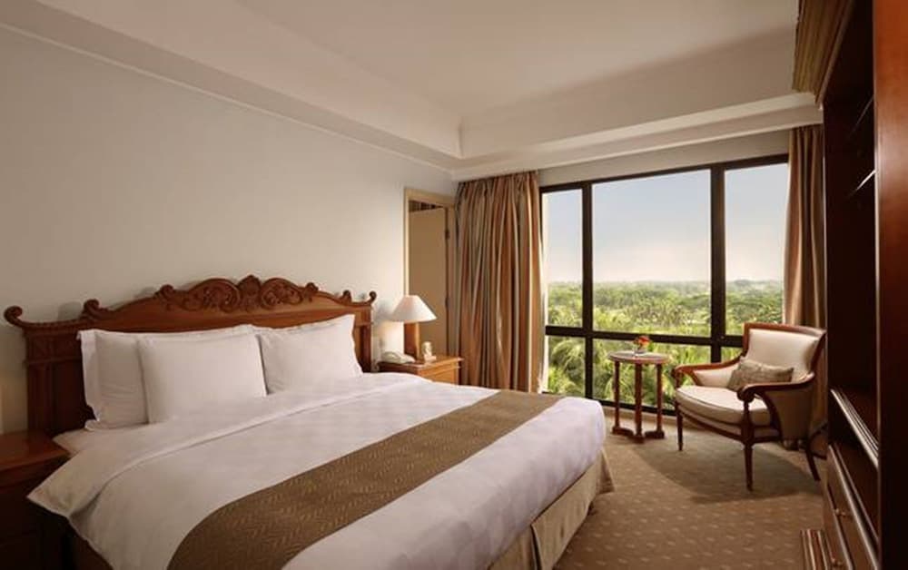 Aryaduta Lippo Village, Room, photo 5