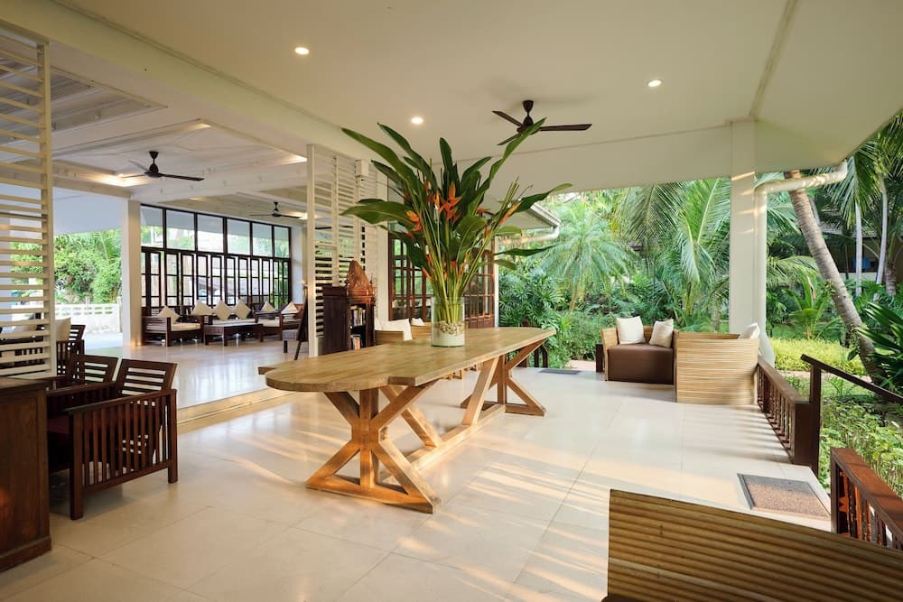 Paradise Beach Resort Samui, Lobby sitting area, photo 5