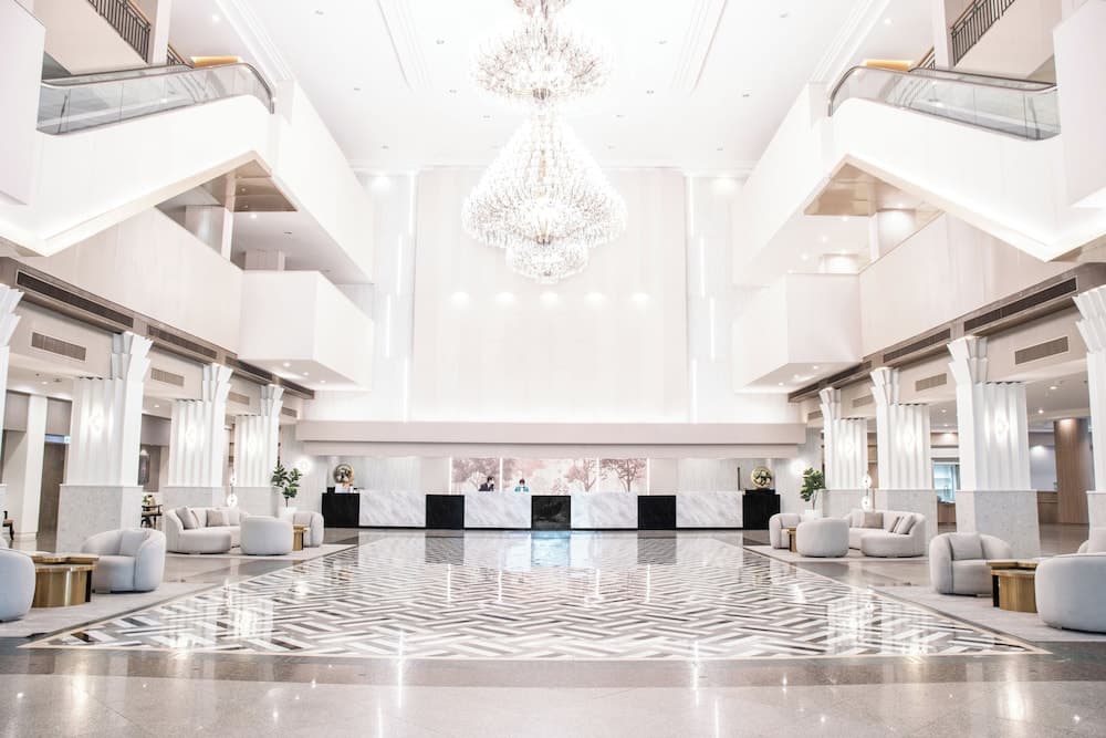 Twin Towers Hotel, Primary image, photo 1