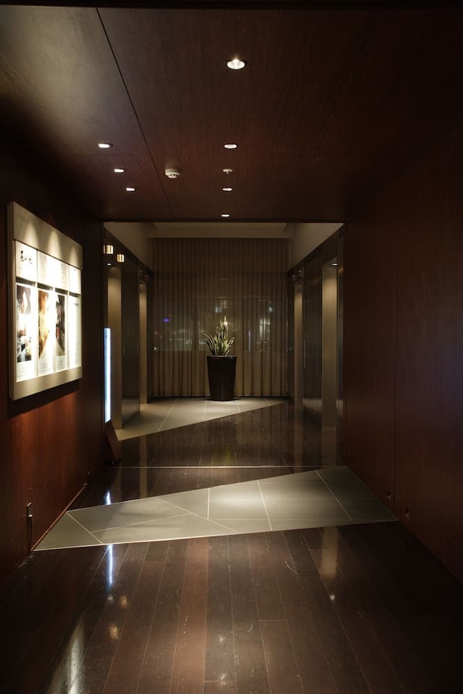 Park Hotel Tokyo, Interior entrance, photo 2
