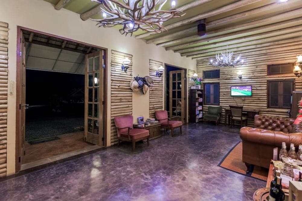 Phukumhom, Lobby, photo 3