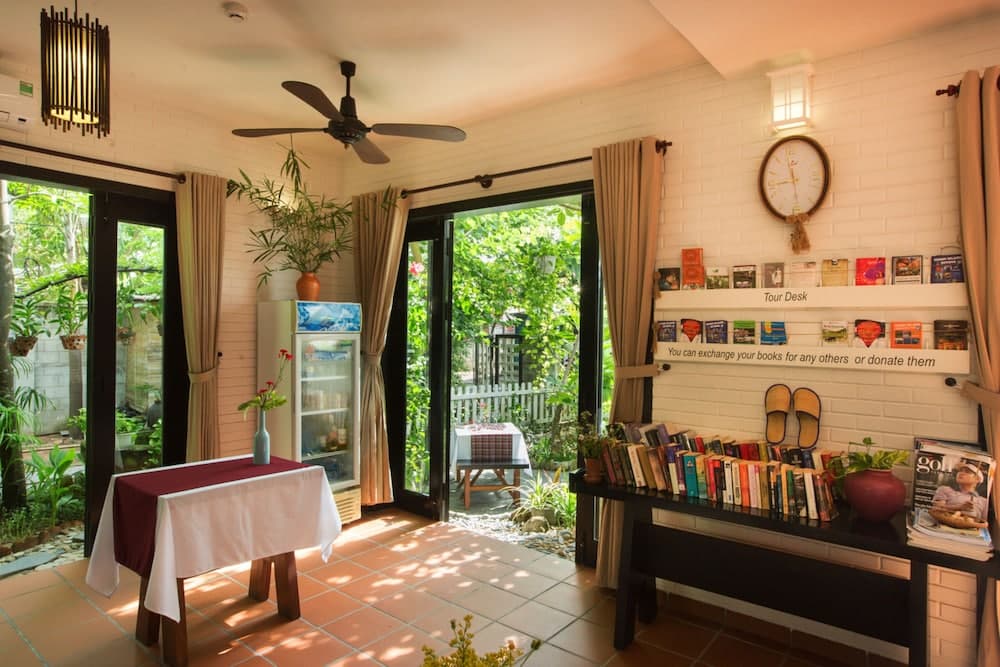 East West Villa, Lobby, photo 4