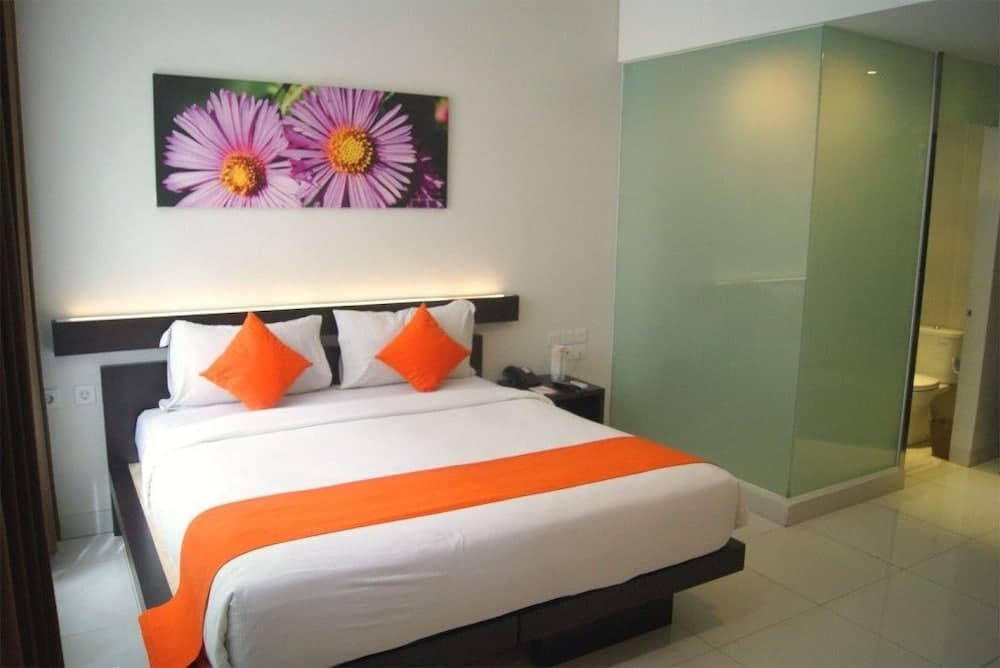 V Hotel & Residence Bandung, Room, photo 5