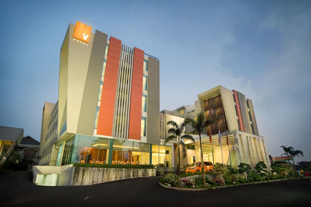 V Hotel & Residence Bandung, Primary image, photo 1