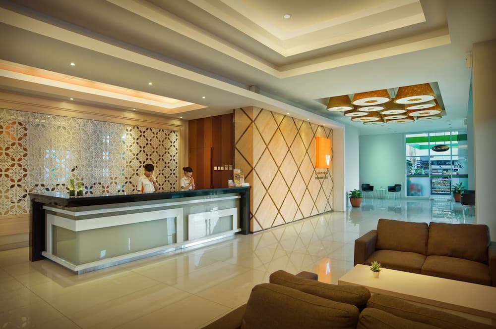 V Hotel & Residence Bandung, Reception, photo 2