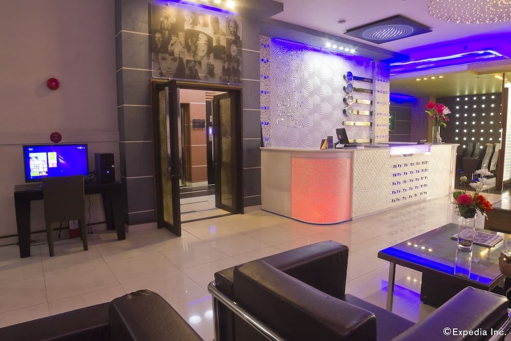 Hotel DreamWorld North EDSA, Lobby, photo 2