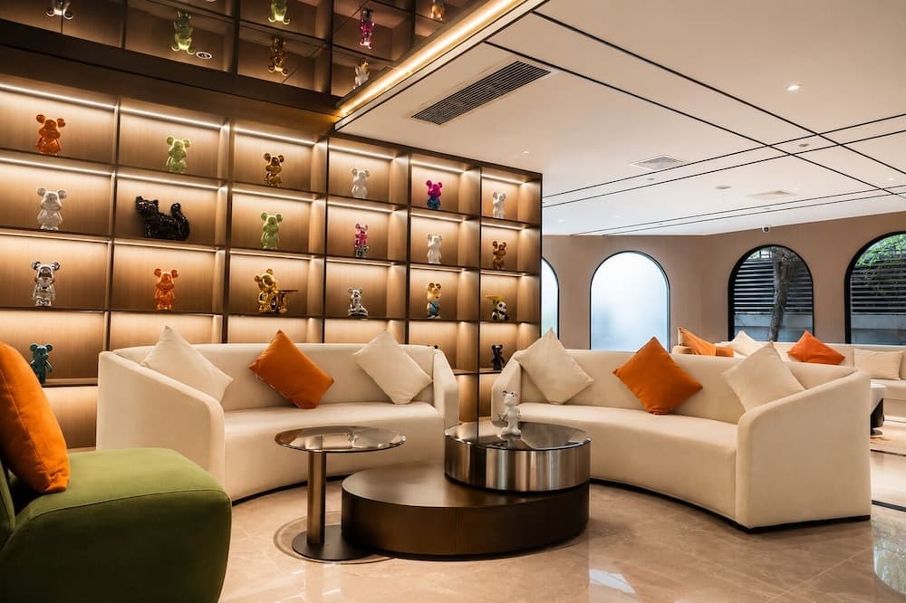 L-Seven Hotel, Reception, photo 2