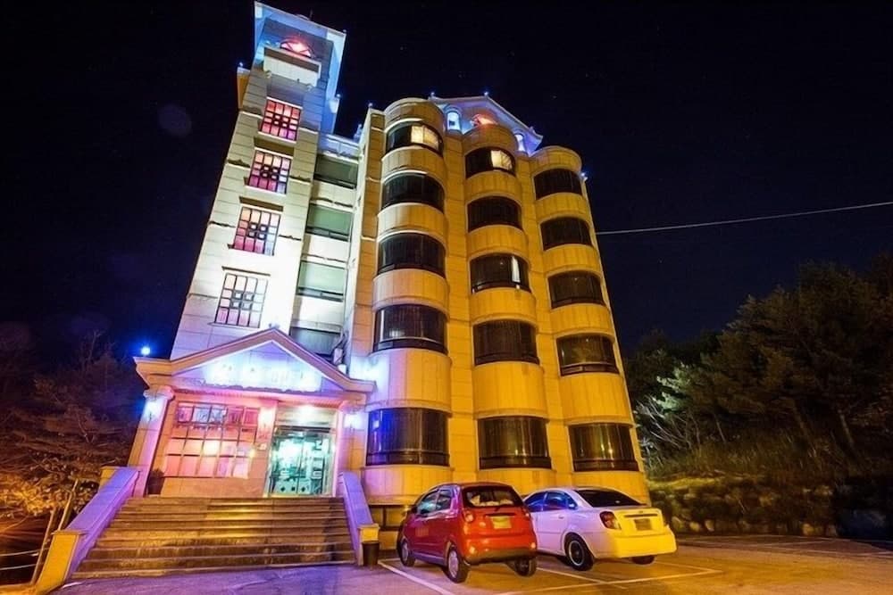 Carlsbed Motel, Primary image, photo 1