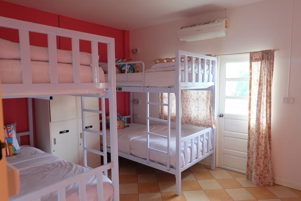Finlay House - Hostel, Room, photo 5