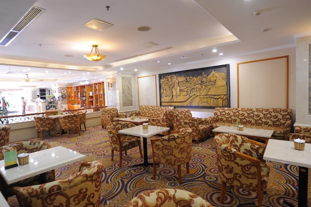 A25 Signature Hotel, Lobby sitting area, photo 5