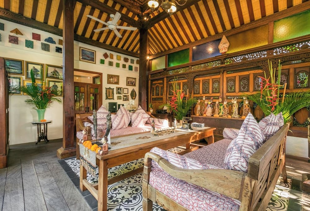 Kampung Kecil, Reception, photo 3