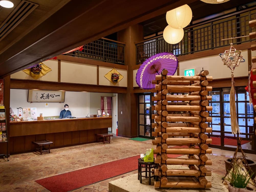 Issinkan, Reception, photo 5