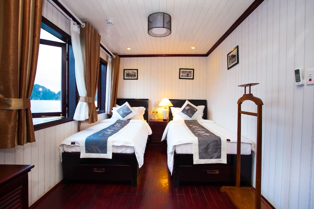 Halong Phoenix Cruiser, Room, photo 3