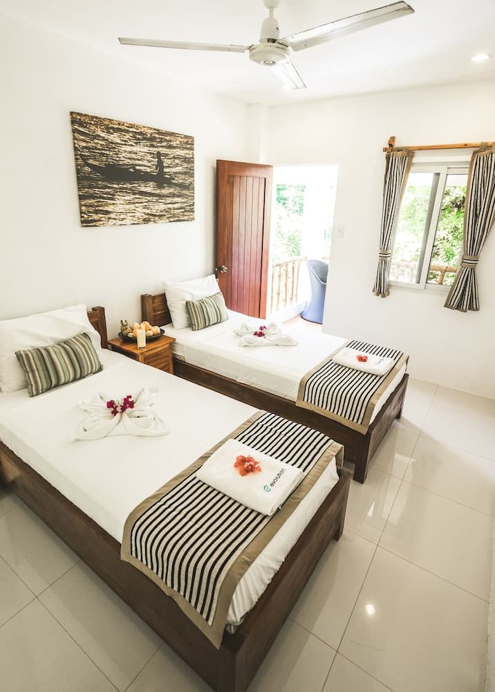Evolution Dive and Beach Resort, Room, photo 5