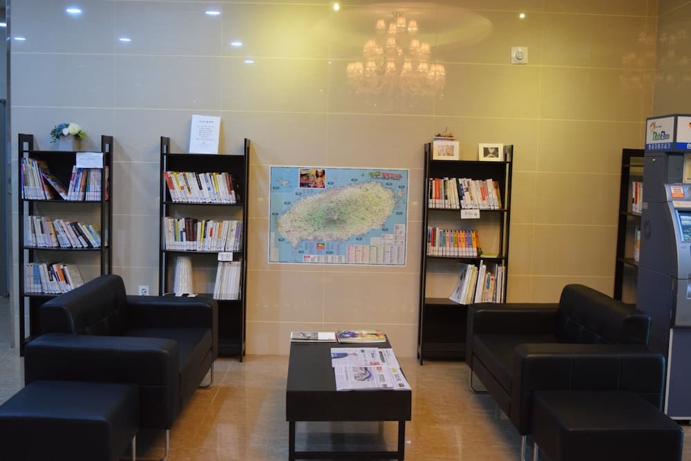 Hotel Aroha, Lobby lounge, photo 4