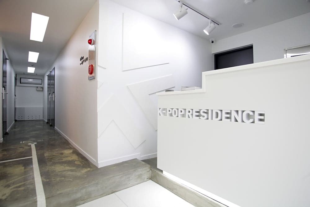 K-Guesthouse Dongdaemun Premium 2, Reception, photo 2