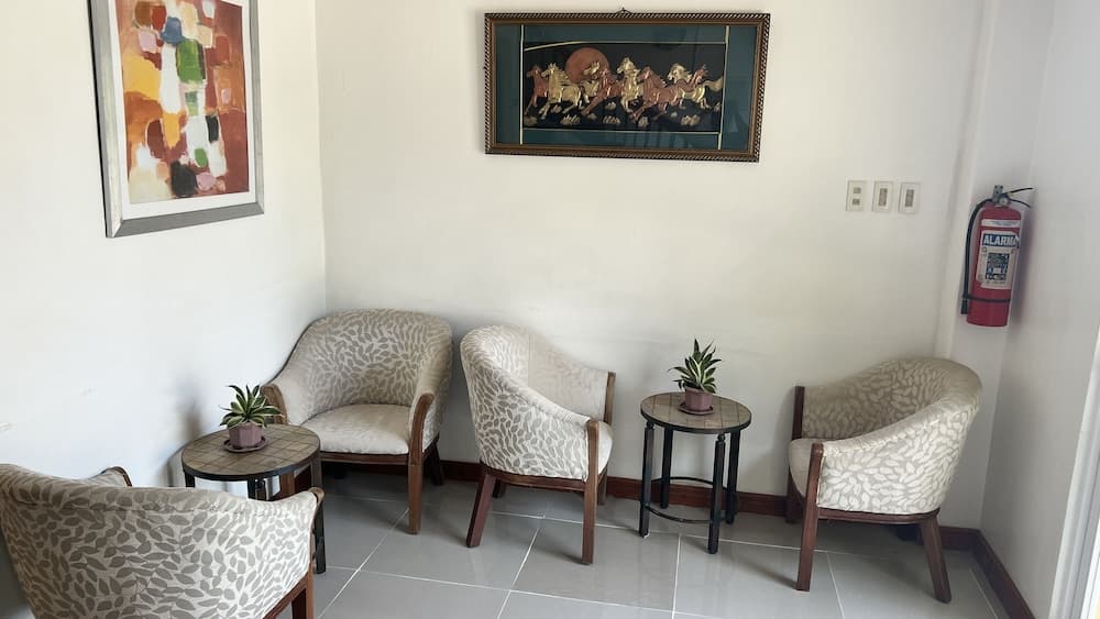 Heritage Inn Poro 로비 사진 1