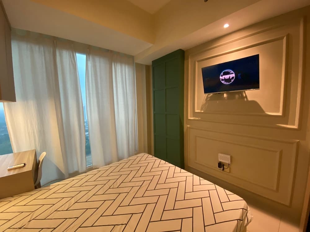 Sky House BSD by Kakarama Room 객실 사진 4
