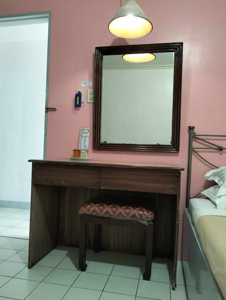 BACOLOD KING'S HOTEL, Room, photo 5