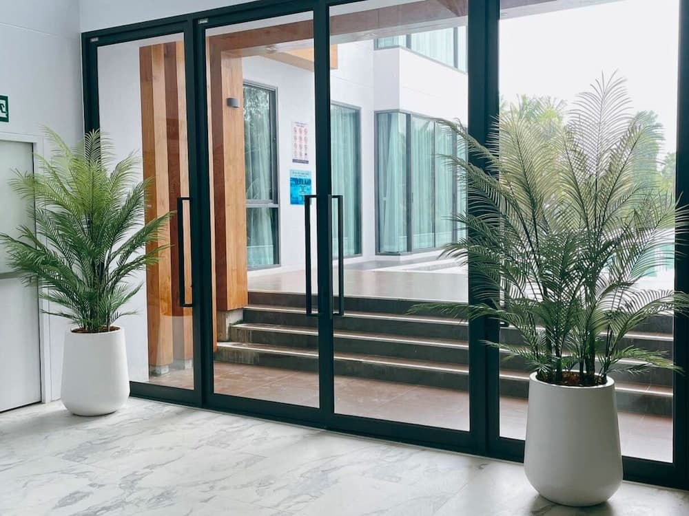 Sand Dance Hotel, Interior entrance, photo 2