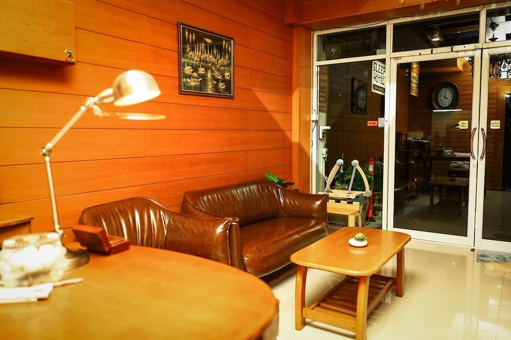 Sleep Hotel, Lobby sitting area, photo 4