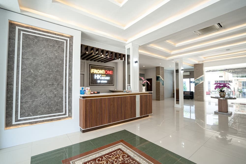 Front One HK Resort Semarang, Reception, photo 4