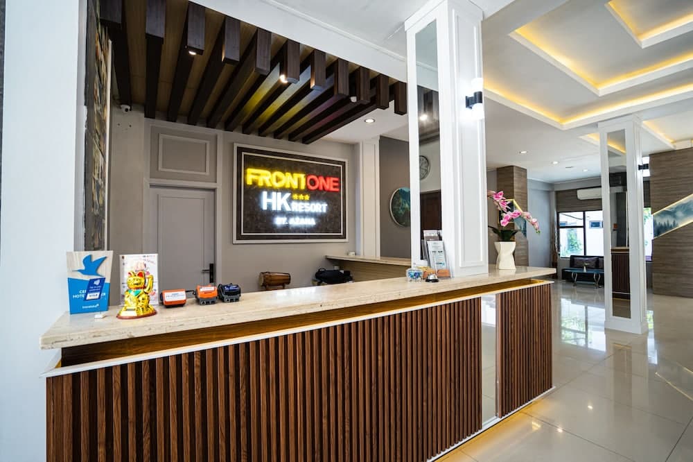 Front One HK Resort Semarang, Reception, photo 5