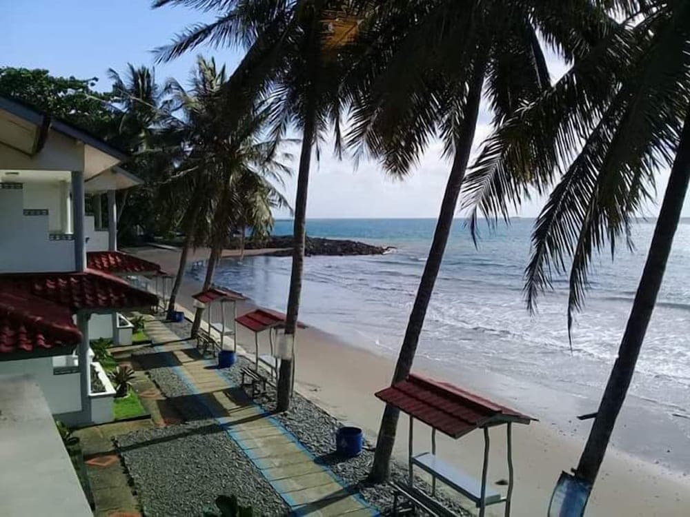Resort Prima Anyer, Front of property, photo 5