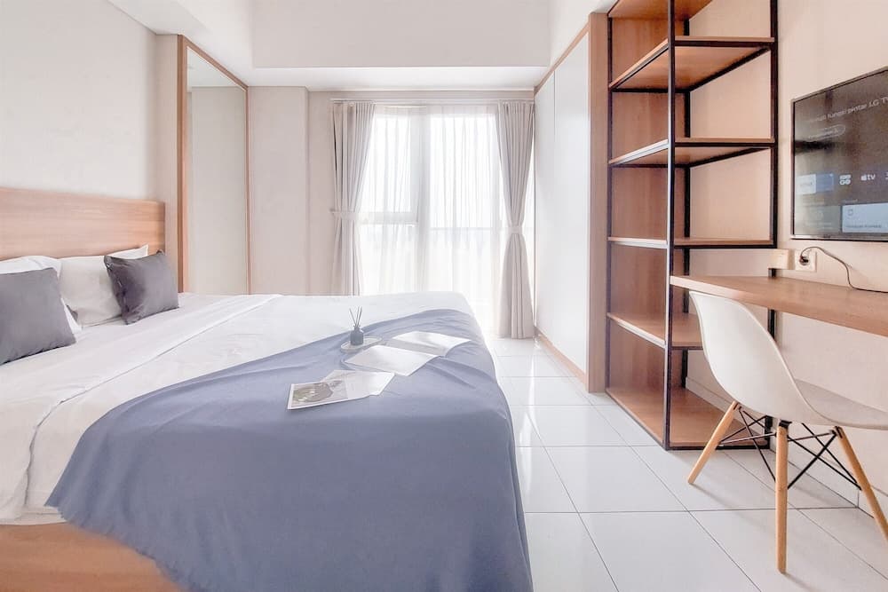Good And Comfy Studio At Casa De Parco Apartment, Room, photo 4