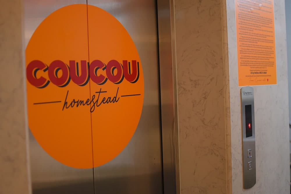 CouCou Homestead II, Interior entrance, photo 2