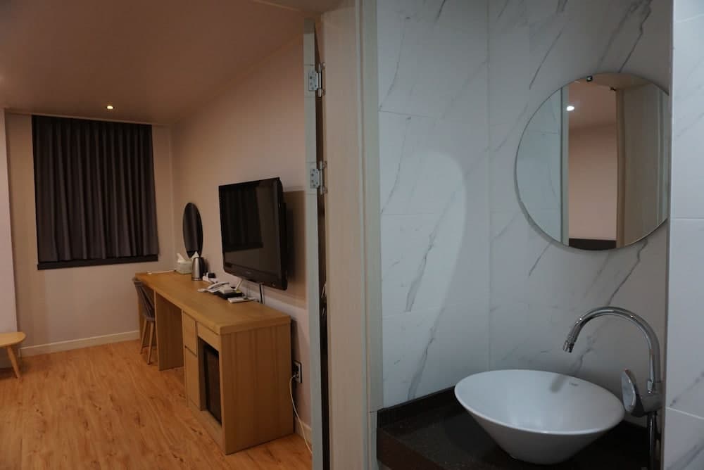 Beach Hotel, Room, photo 3