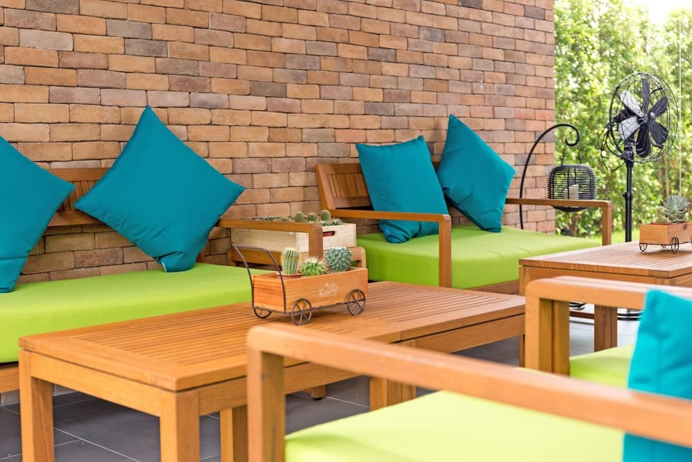 Vann Hua Hin Resort, Lobby sitting area, photo 5