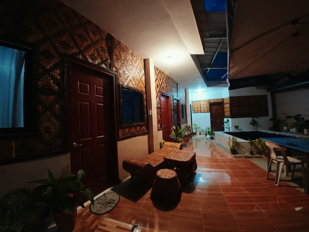 문라이트 인 카탕난 기본 이미지 사진 1