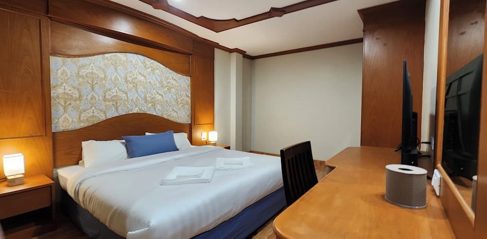 Arya Suites Patong Beach, Room, photo 3