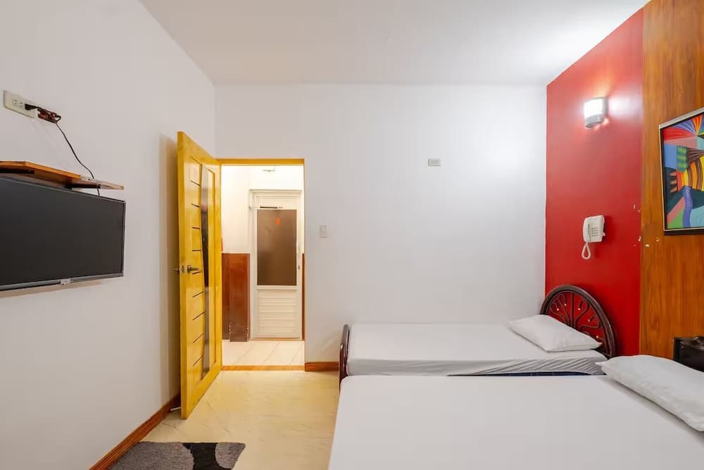 Ross Rose Budget Hotel, Room, photo 2