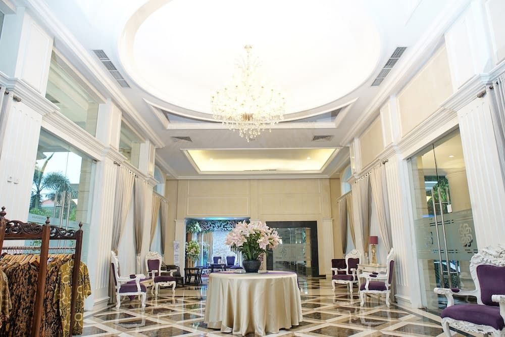 Adhiwangsa Hotel & Convention Hall, Lobby, photo 2