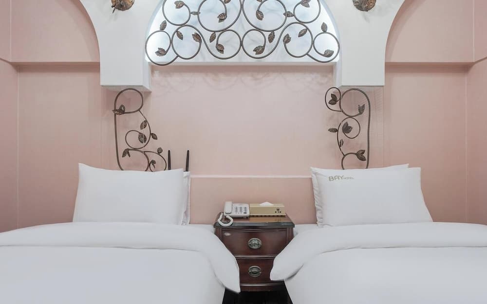 BAY HOTEL, Room, photo 2