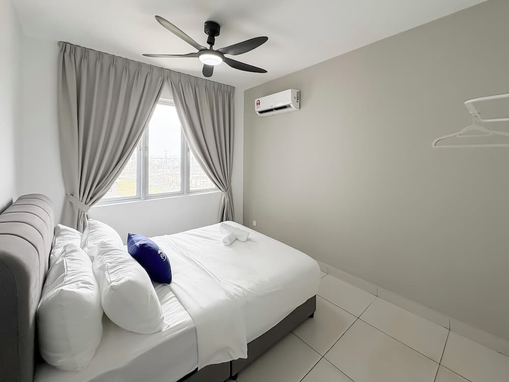 Aurora Residence by Manhattan Group, Room, photo 2