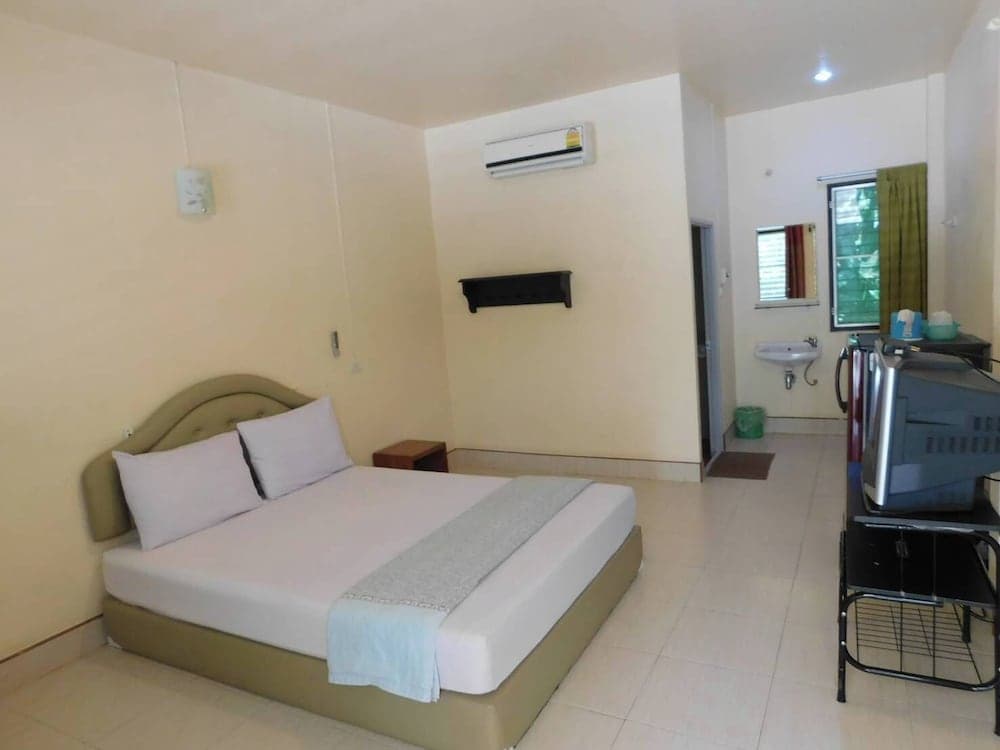 057 resort, Room, photo 4