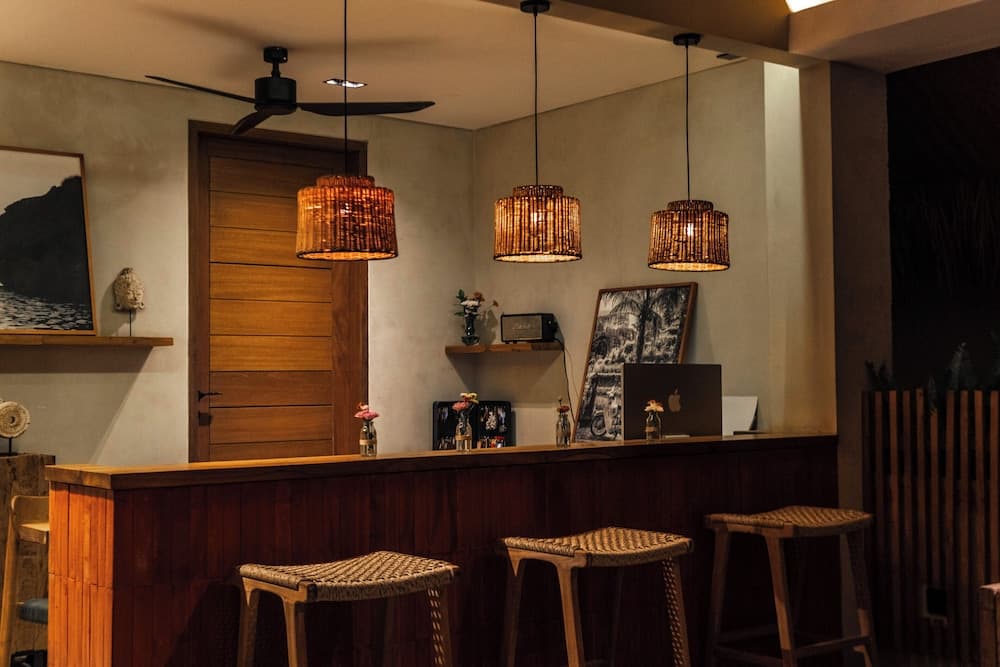 La Brava, Reception, photo 1