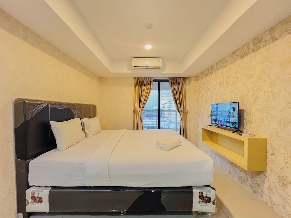 Warm Studio At De Prima Apartment, Primary image, photo 1