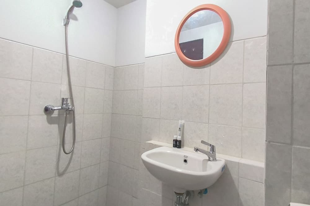 2 Pax Practical Studio At Suncity Residence, Bathroom, photo 5