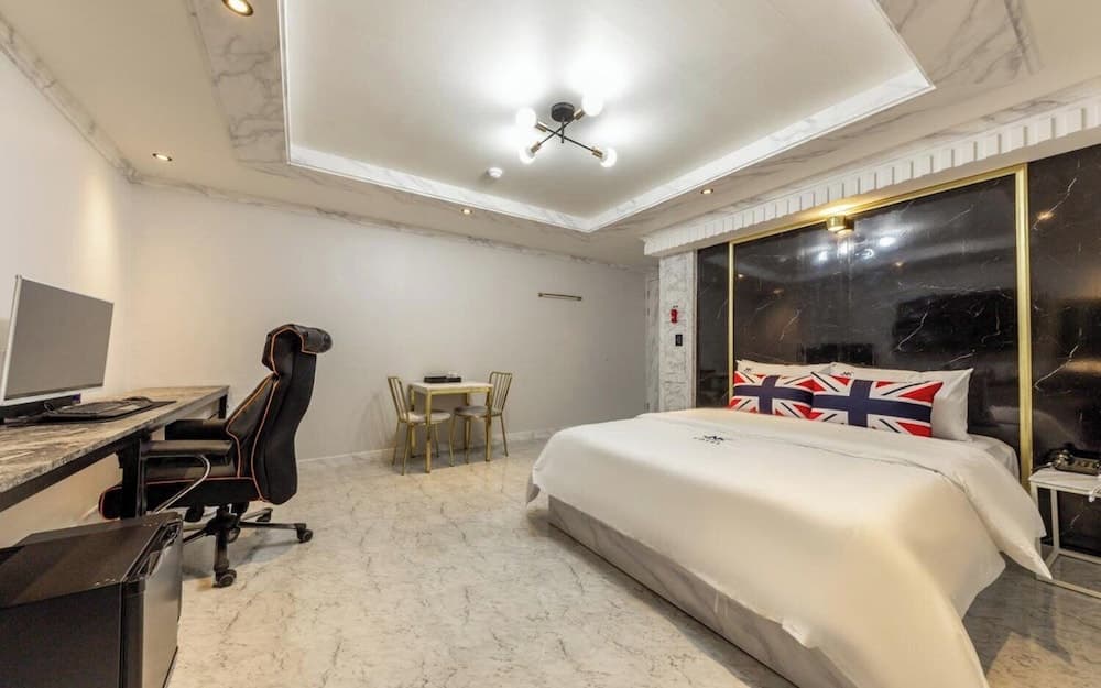 익산 HOTEL G7 객실 사진 2
