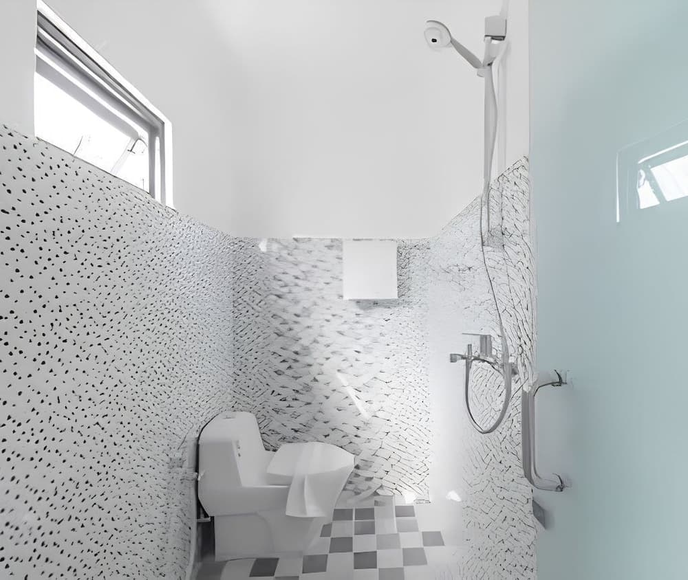 Cozzy Dewiana Guesthouse, Bathroom, photo 5