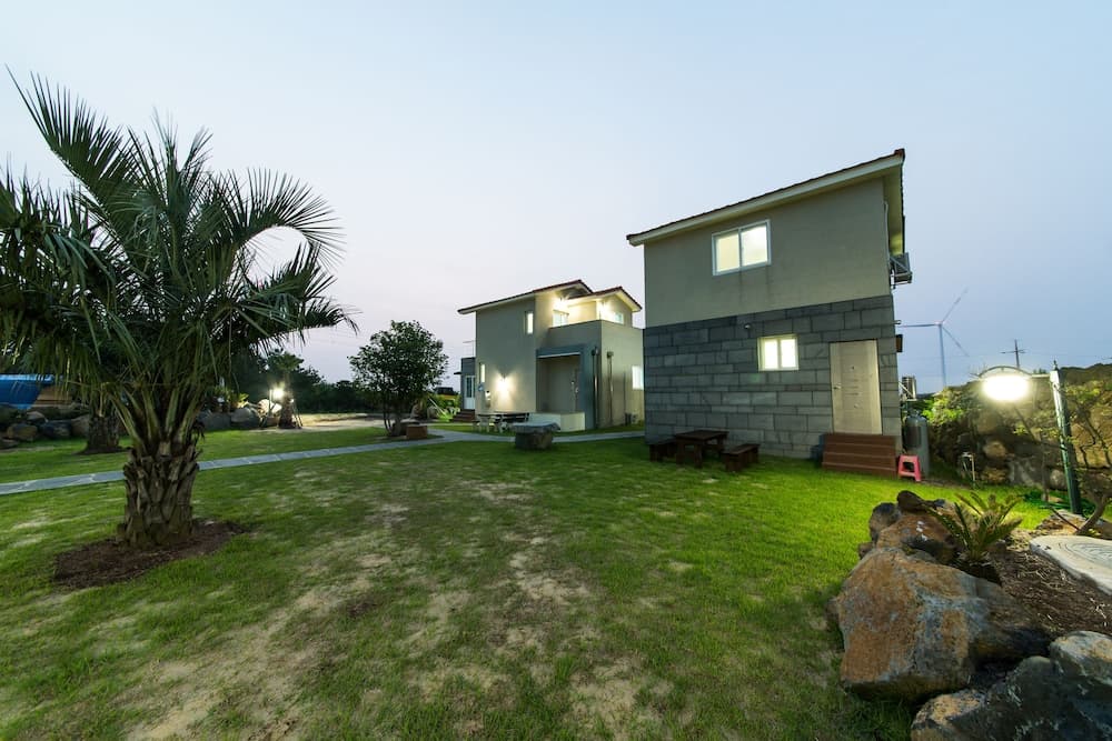 Vitamin Sea House, Primary image, photo 1