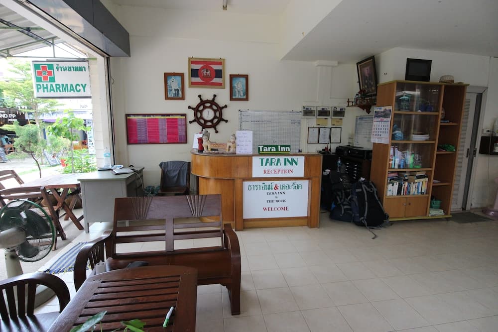 Tara Inn at The Rock, Reception, photo 2