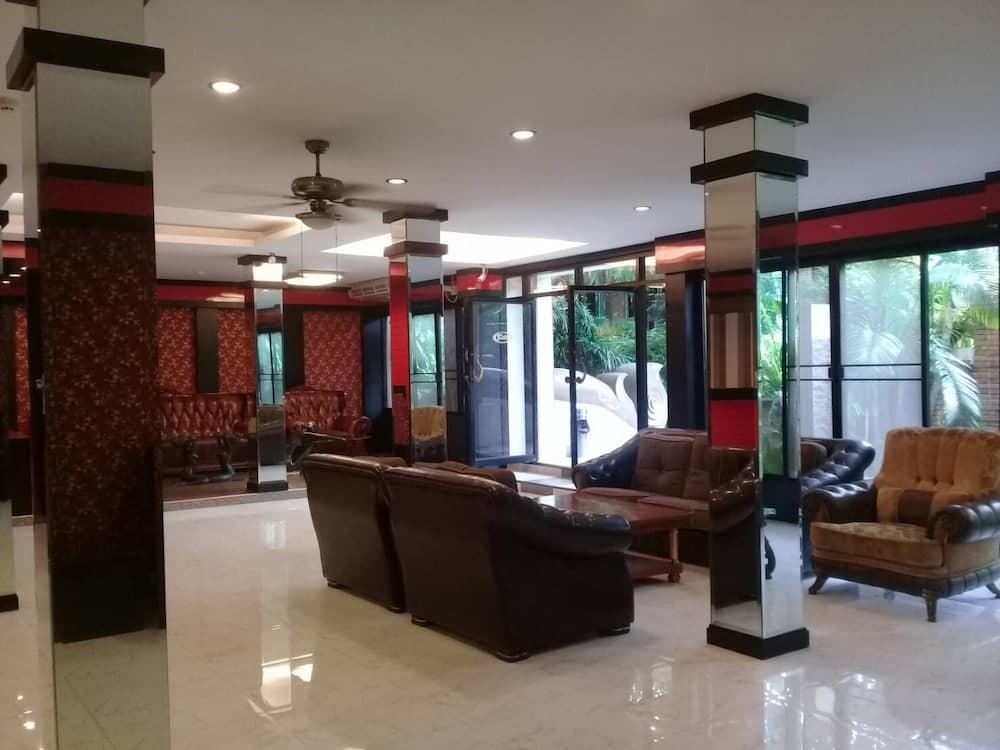 Fairtex Express, Lobby sitting area, photo 4